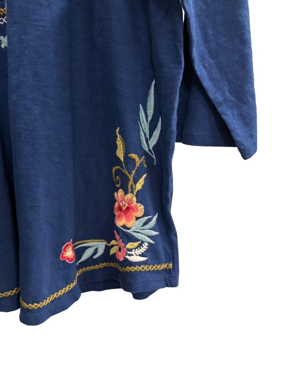 Sundance Embroidered Floral Henley Tunic Top Navy Blue Size Large - Picture 5 of 7